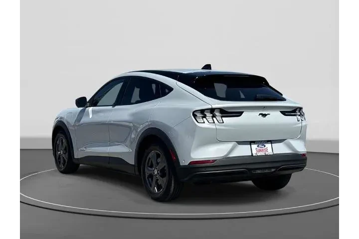 $28000 : Ford Mustang Mach-E 2023 Sel image 7