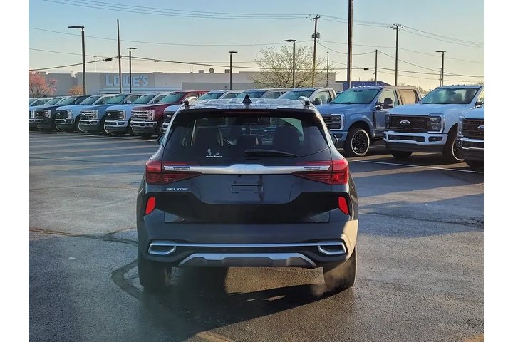 $21995 : Kia Seltos 2022 AWD SX 4dr S image 5