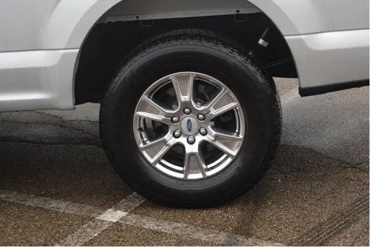 $13000 : Ford F-150 2015 4x4 XLT 4dr image 5