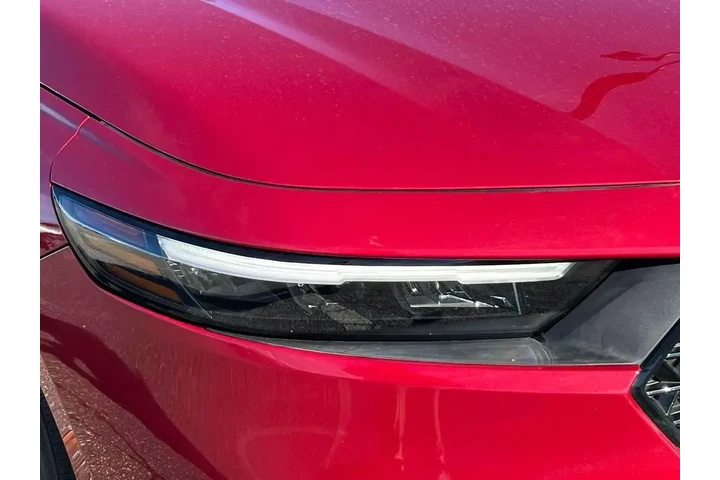 $20825 : Honda Accord 2024 LX 4dr Sed image 10