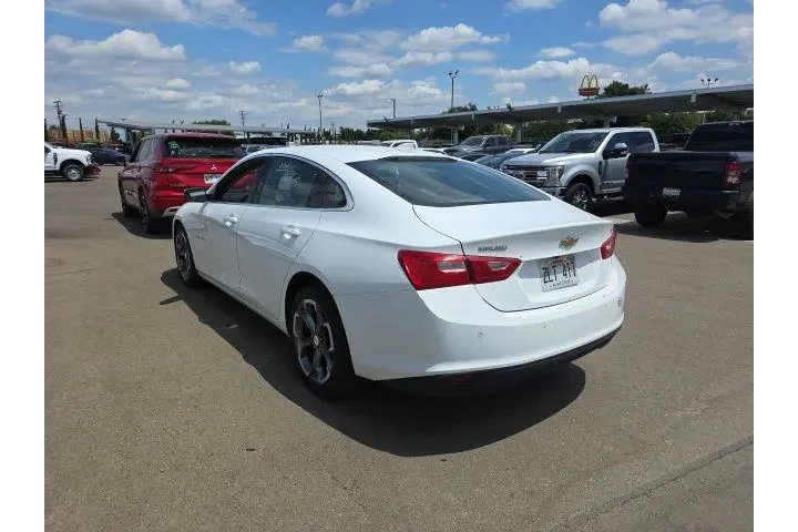 $19775 : Chevrolet Malibu 2024 LT 4dr image 5