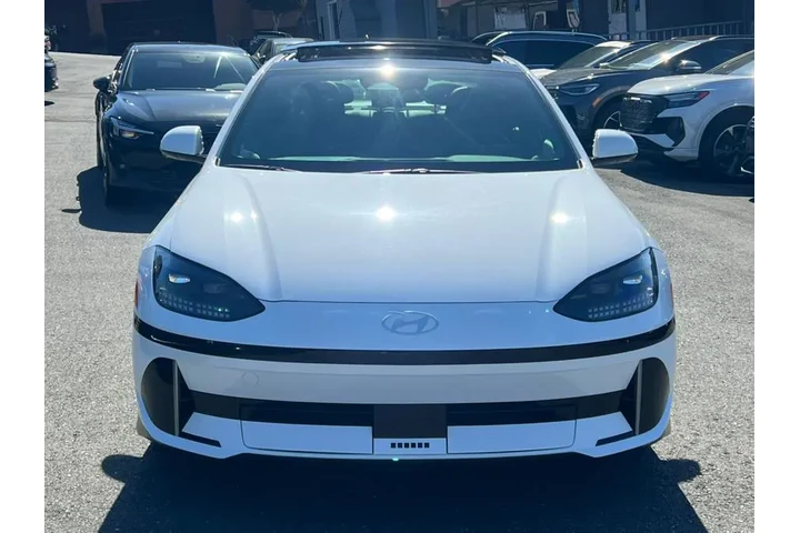 $28500 : 2023 IONIQ 6 Limited RWD image 2