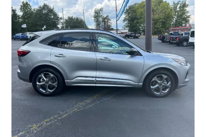 $24995 : Ford Escape 2024 ST-Line 4dr image 5