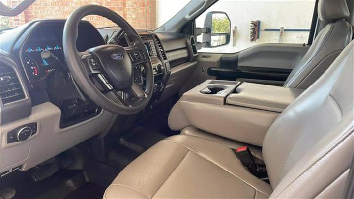 $29450 : 2020 FORD F250 SUPER DUTY CRE image 5