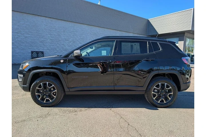 $15348 : Jeep Compass 2021 4x4 Trailh image 7