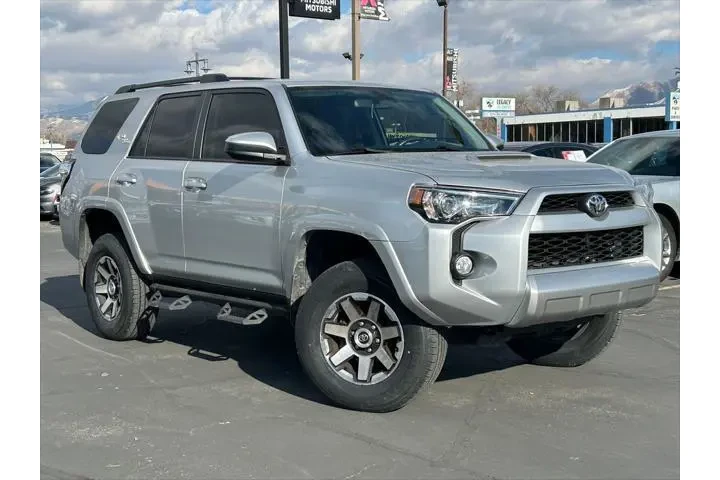 $28557 : Toyota 4Runner 2019 4x4 TRD image 1