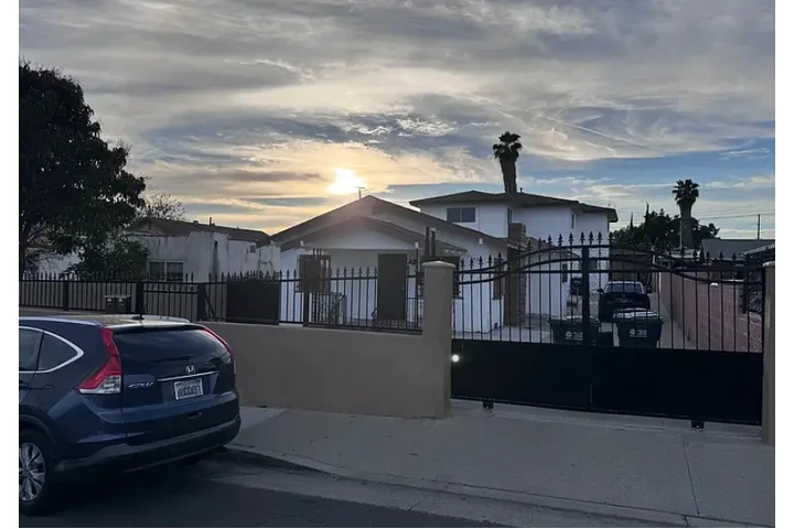 $1900 : HOUSE WILL BE AVAILABLE image 1