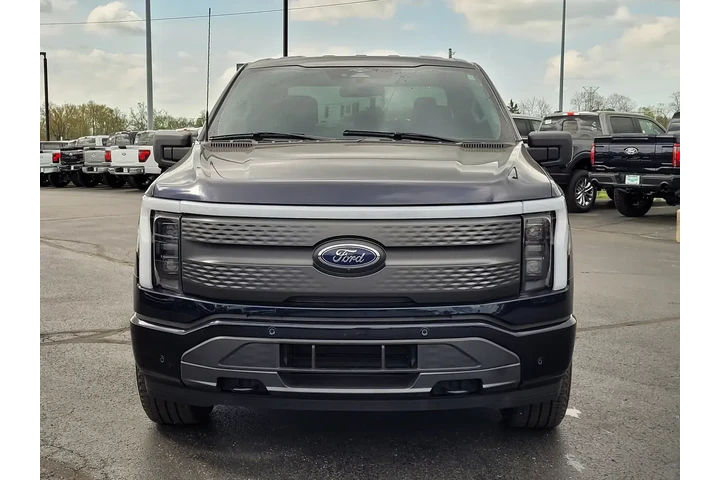 $39994 : Ford F-150 Lightning 2023 AW image 9