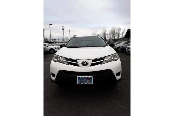 $15995 : 2015 RAV4 LE image 5