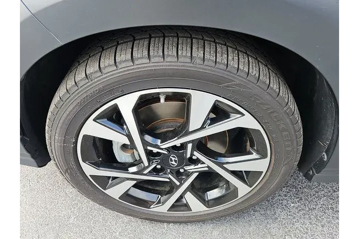 $18892 : Hyundai KONA 2022 Limited 4d image 10