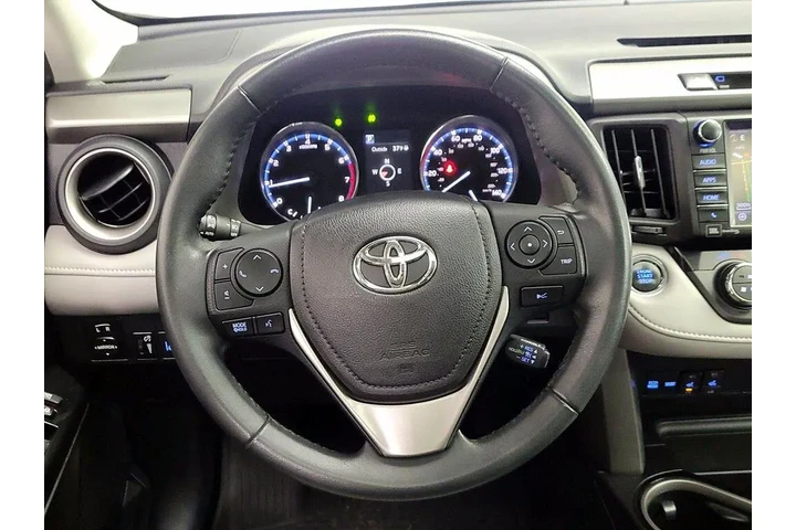 $24998 : Toyota RAV4 2017 AWD Limited image 10