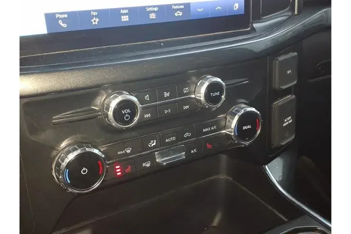 $32921 : Ford F-150 2022 4x4 XLT 4dr image 7