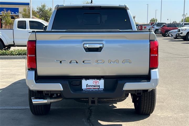 $55058 : New 2024 Tacoma Limited Doubl image 5