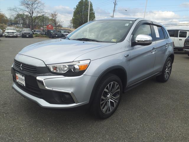 $15997 : PRE-OWNED 2017 MITSUBISHI OUT image 8