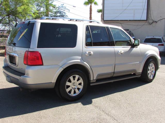 $8995 : 2003 Navigator Luxury image 5