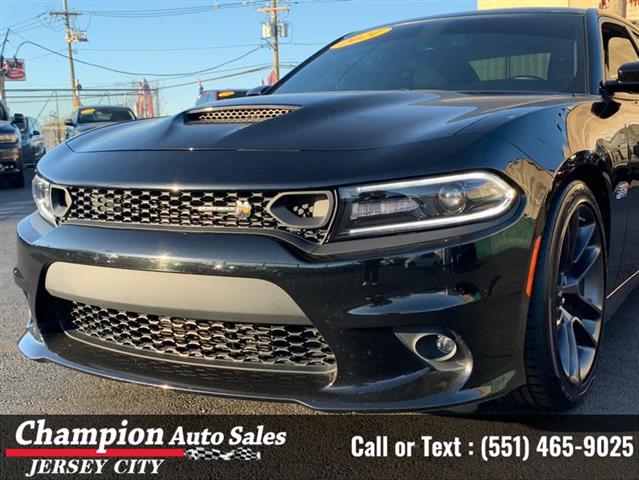 Used 2021 Charger Scat Pack R image 3