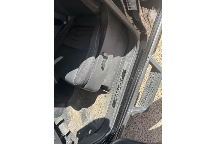 $32613 : Nissan Frontier 2023 4x4 S 4 image 4