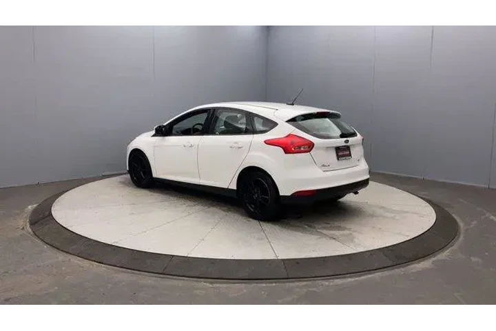 $8995 : Ford Focus 2018 SE 4dr Hatch image 3