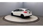 $8995 : Ford Focus 2018 SE 4dr Hatch thumbnail