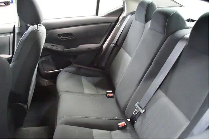 $20994 : Nissan Sentra 2025 SV 4dr Se image 10