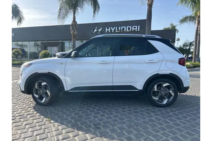 $19995 : Hyundai VENUE 2024 image 6