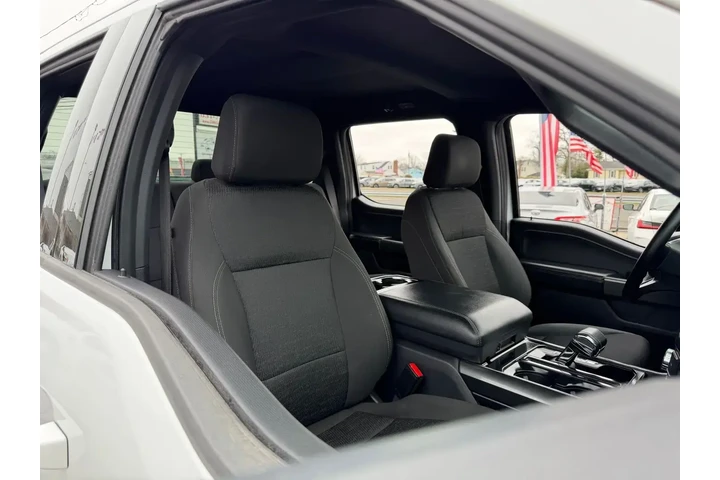 $35670 : Ford F-150 2023 4x4 XLT 4dr image 10