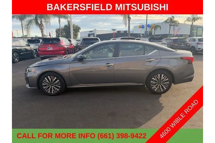 $21555 : Nissan Altima 2024 2.5 SV 4d image 2