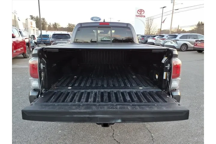 $31513 : Toyota Tacoma 2022 4x4 TRD S image 8