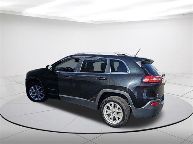 $8995 : Pre-Owned 2014 Cherokee Latit image 3