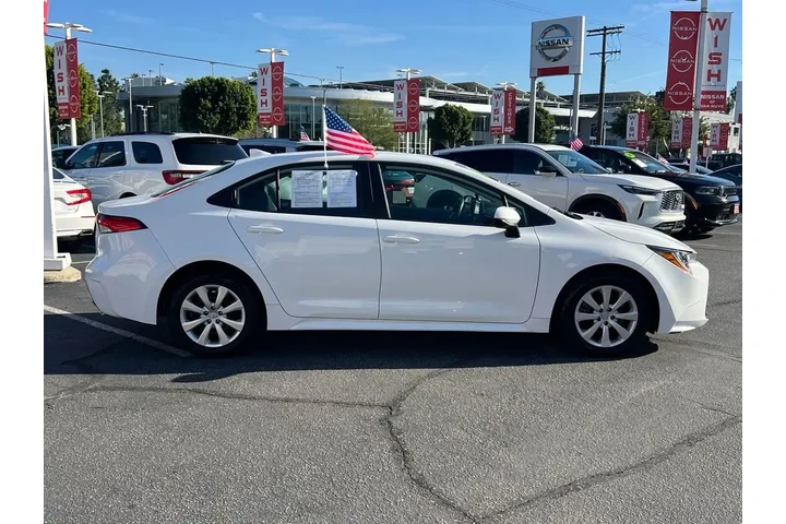 $20998 : Toyota Corolla 2024 LE 4dr S image 6