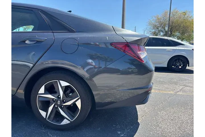 $18289 : Hyundai ELANTRA 2023 SEL 4dr image 9