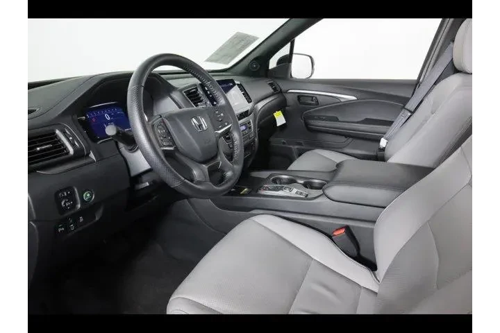 $34875 : Honda Passport 2024 AWD EX-L image 10