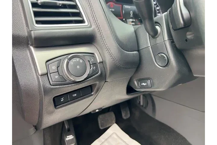 $19104 : Ford Explorer 2018 AWD Plati image 9