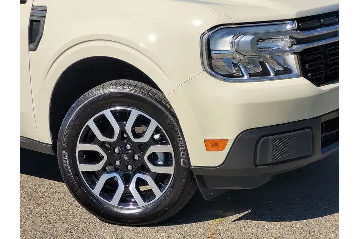 $34361 : Ford Maverick 2024 Lariat 4d image 6