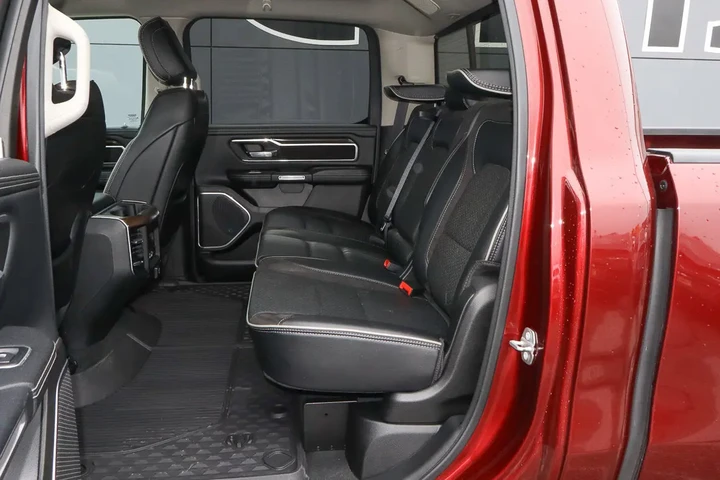 $36988 : 2022 1500 Laramie 4x4 Crew Ca image 8