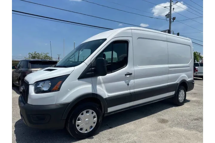 $26995 : 2021 Transit 250 image 4