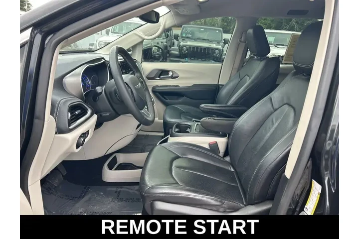 $22930 : Chrysler Pacifica Hybrid 202 image 10