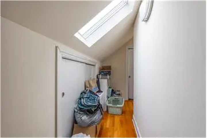 $3300 : Rental property with 3 bedro image 10