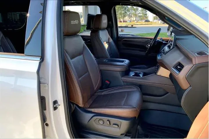 $39737 : Chevrolet Suburban 2021 4x2 image 8