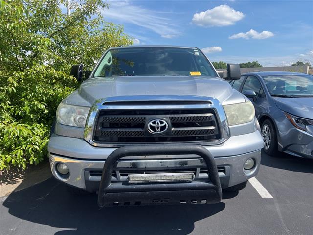 $13490 : PRE-OWNED 2011 TOYOTA TUNDRA image 6