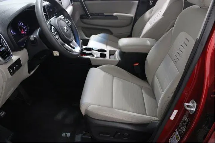 $18971 : Kia Sportage 2020 LX 4dr SUV image 5