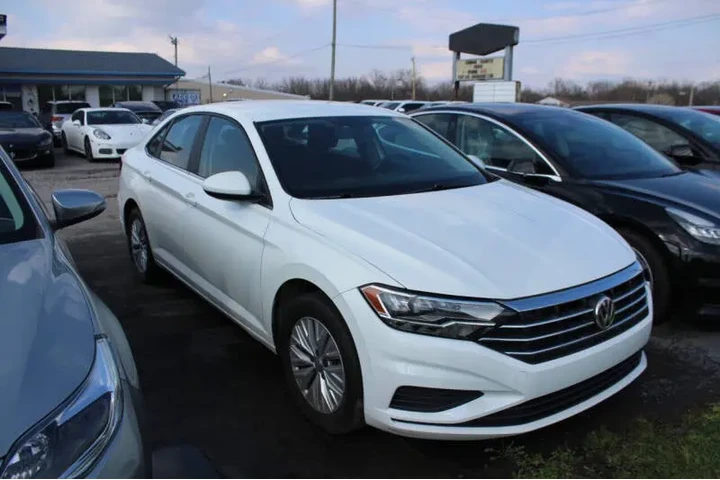 2019 Jetta S image 4