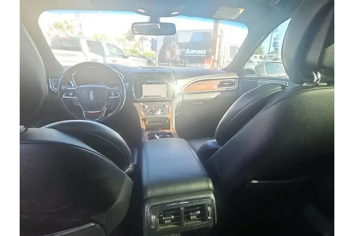 $18500 : Lincoln Continental 2018 Sel image 10