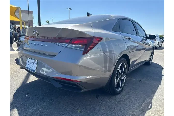 $21489 : Hyundai ELANTRA 2023 SEL 4dr image 5