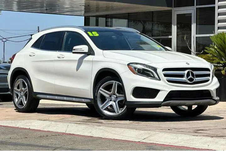 $14735 : Mercedes-Benz GLA 2015 AWD G image 2