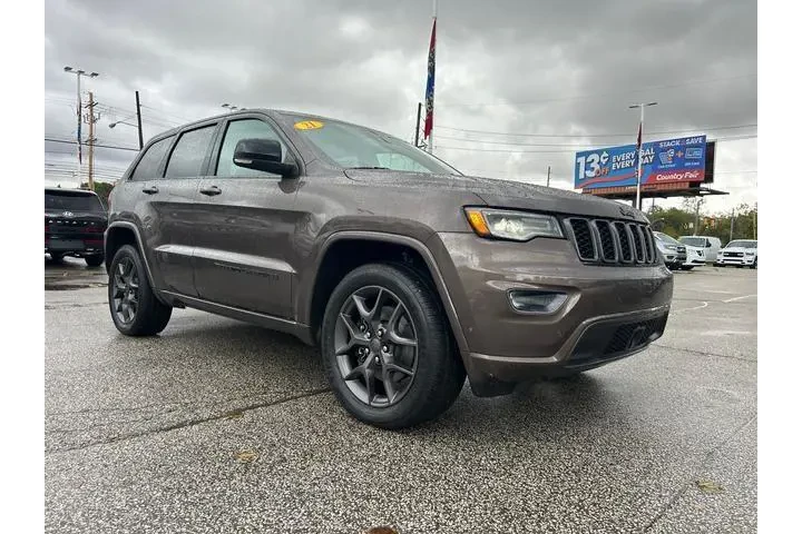 $28455 : Jeep Grand Cherokee 2021 4x4 image 1