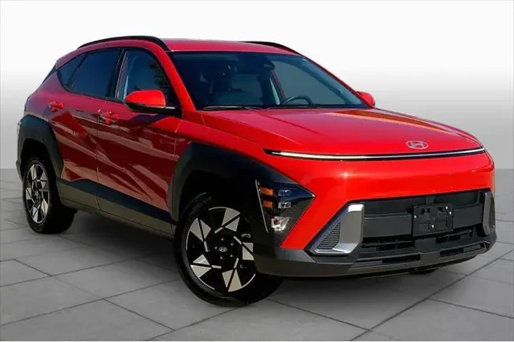$20997 : Hyundai KONA 2025 AWD SEL 4d image 3