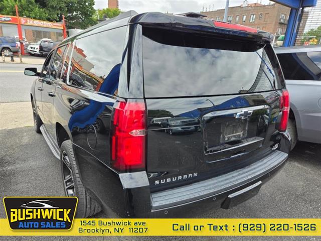 Used 2018 Suburban 4WD 4dr 15 image 4