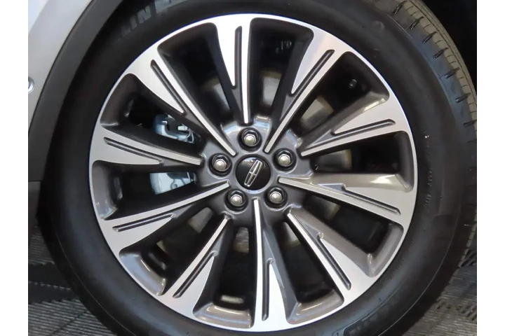 $27995 : Lincoln Corsair 2022 Reserve image 6