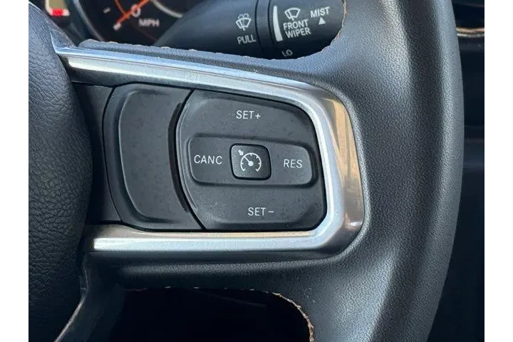 $33446 : Jeep Gladiator 2023 4x4 Over image 10